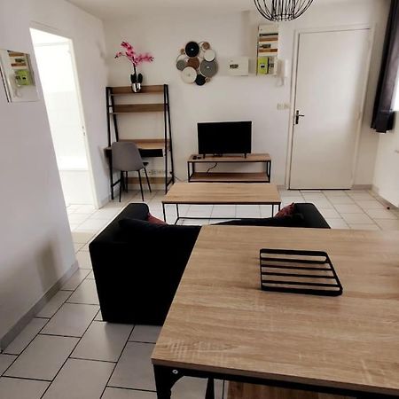Appartement Style Industriel Au Centre De Douai Exterior photo